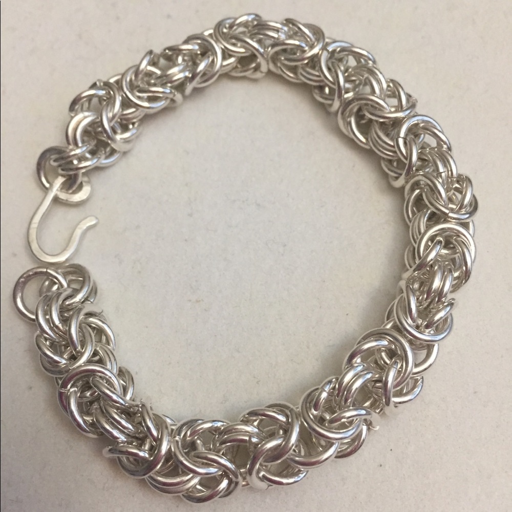 Beautiful Silver Byzantine chain bracelet - Picture 2 of 6